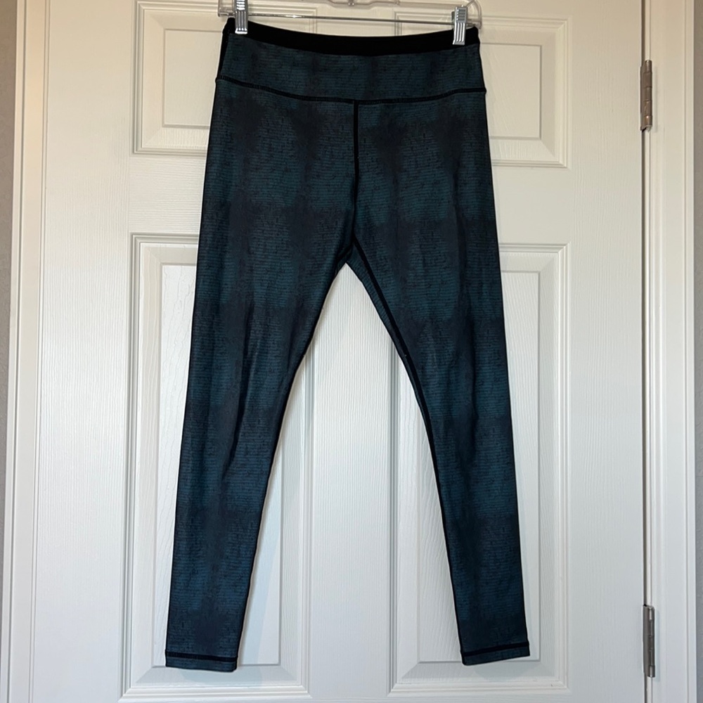 Nimble Green & Black Leggings Size Small/6